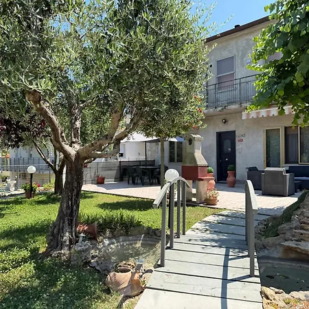 Se300 - Senigallia, Ampio Trilocale Con Corte Esterna Attrezzata Διαμέρισμα